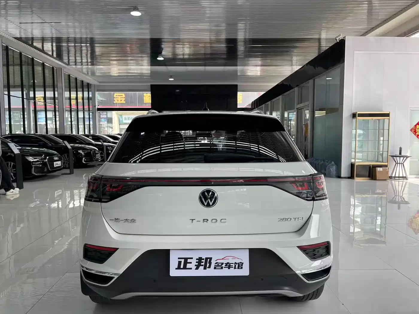 Volkswagen T-ROC 2023 280TSI DSG 2WD Time Edition фото 4