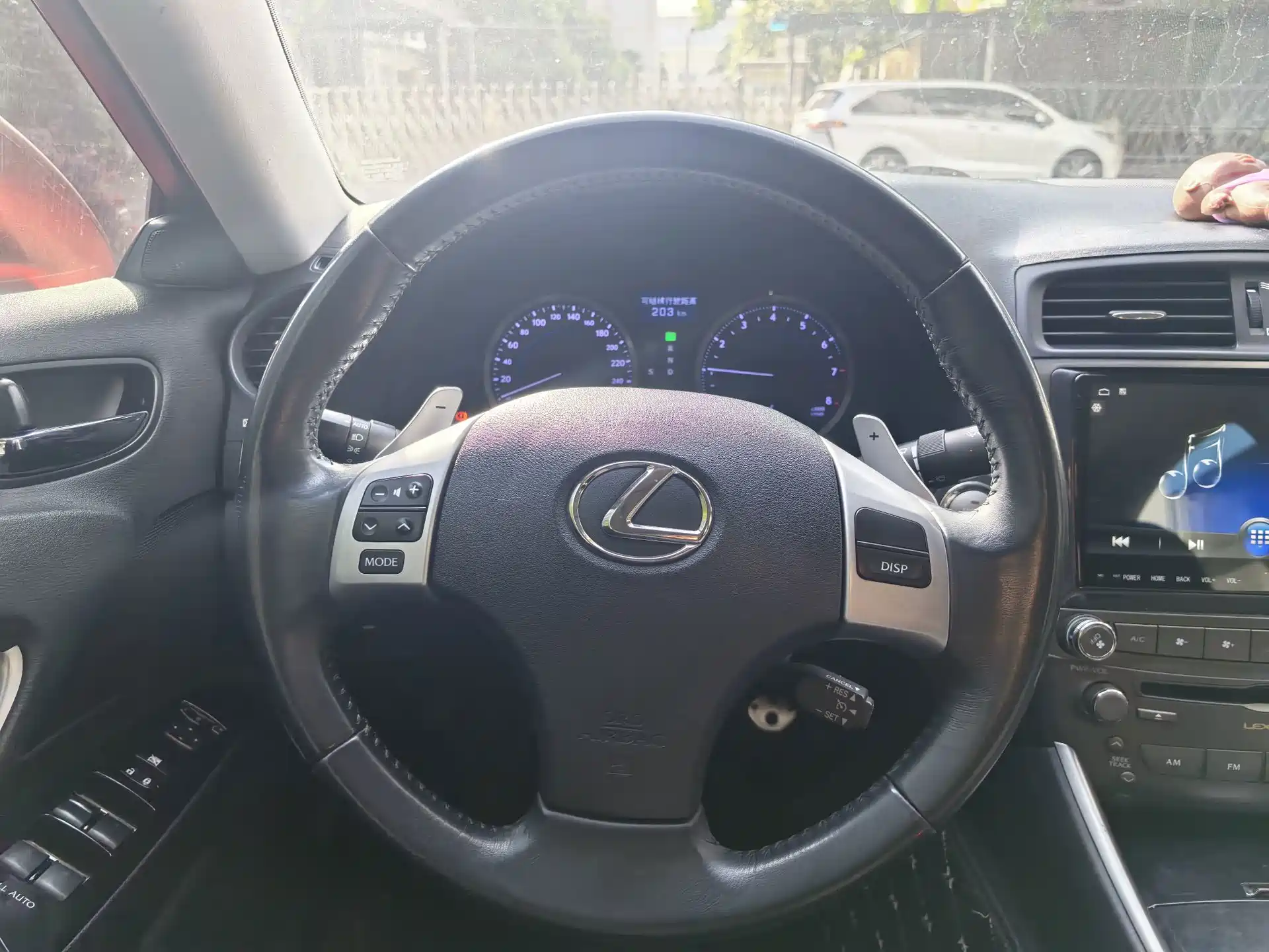 Фото 7 - Lexus IS