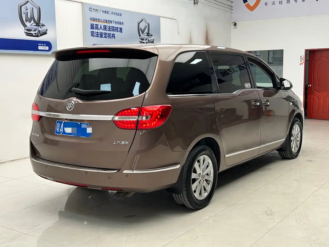 Buick GL8 2018 28T Luxury Model China VI фото 4