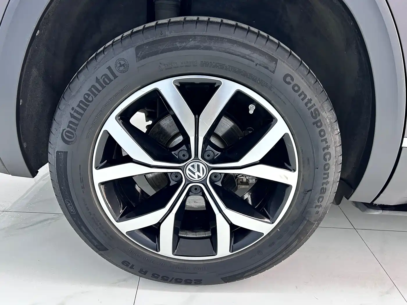 Volkswagen Teramont 2019 380TSI 4WD Luxury Edition China VI фото 25