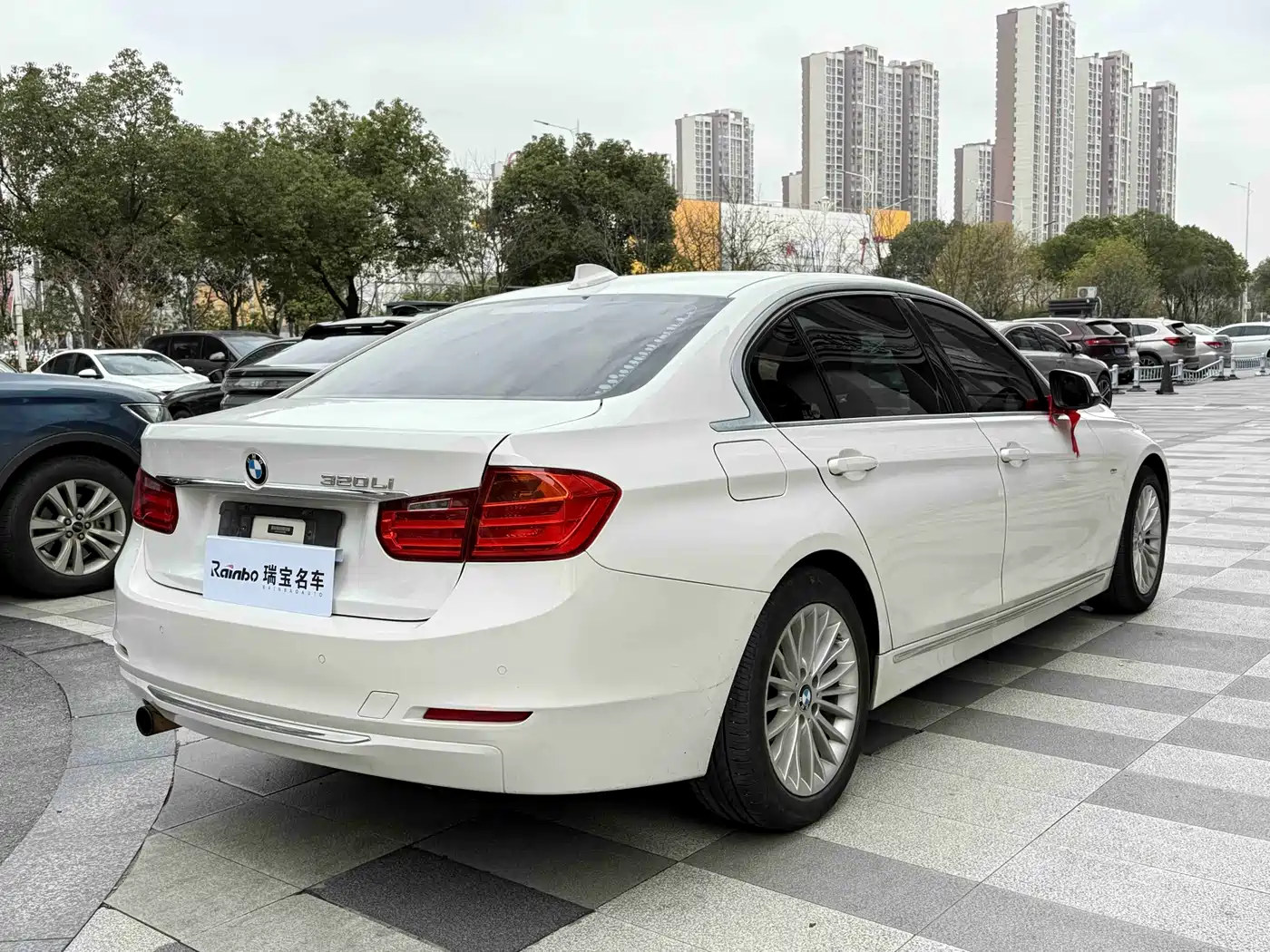 BMW 3 Series 2013 Facelift 320Li Luxury Design Package фото 6