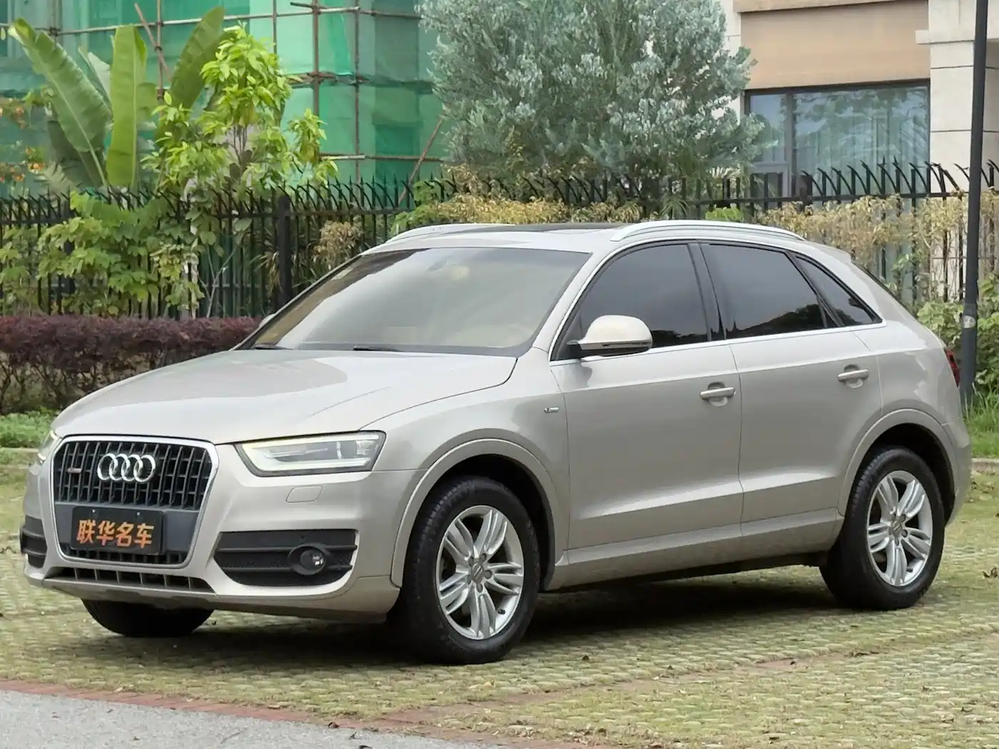 Audi Q3 2015 35 TFSI Comfort фото 3