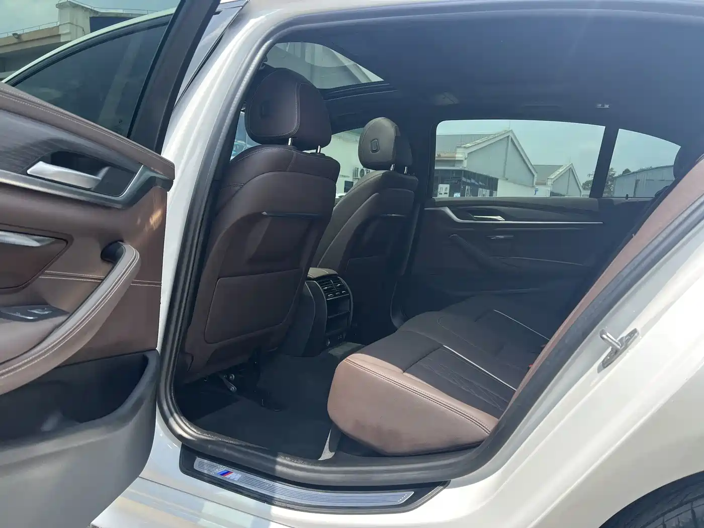 BMW 5 Series 2021 530Li Leading M Sport Package фото 8