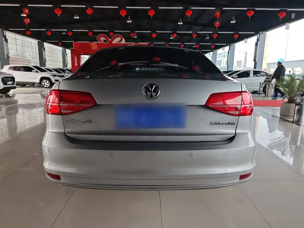 Volkswagen Sagitar 2018 1.6L Automatic Comfort фото 6