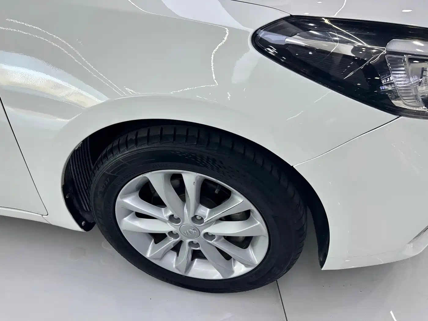 Kia K3 2016 1.6L Automatic GLS фото 5