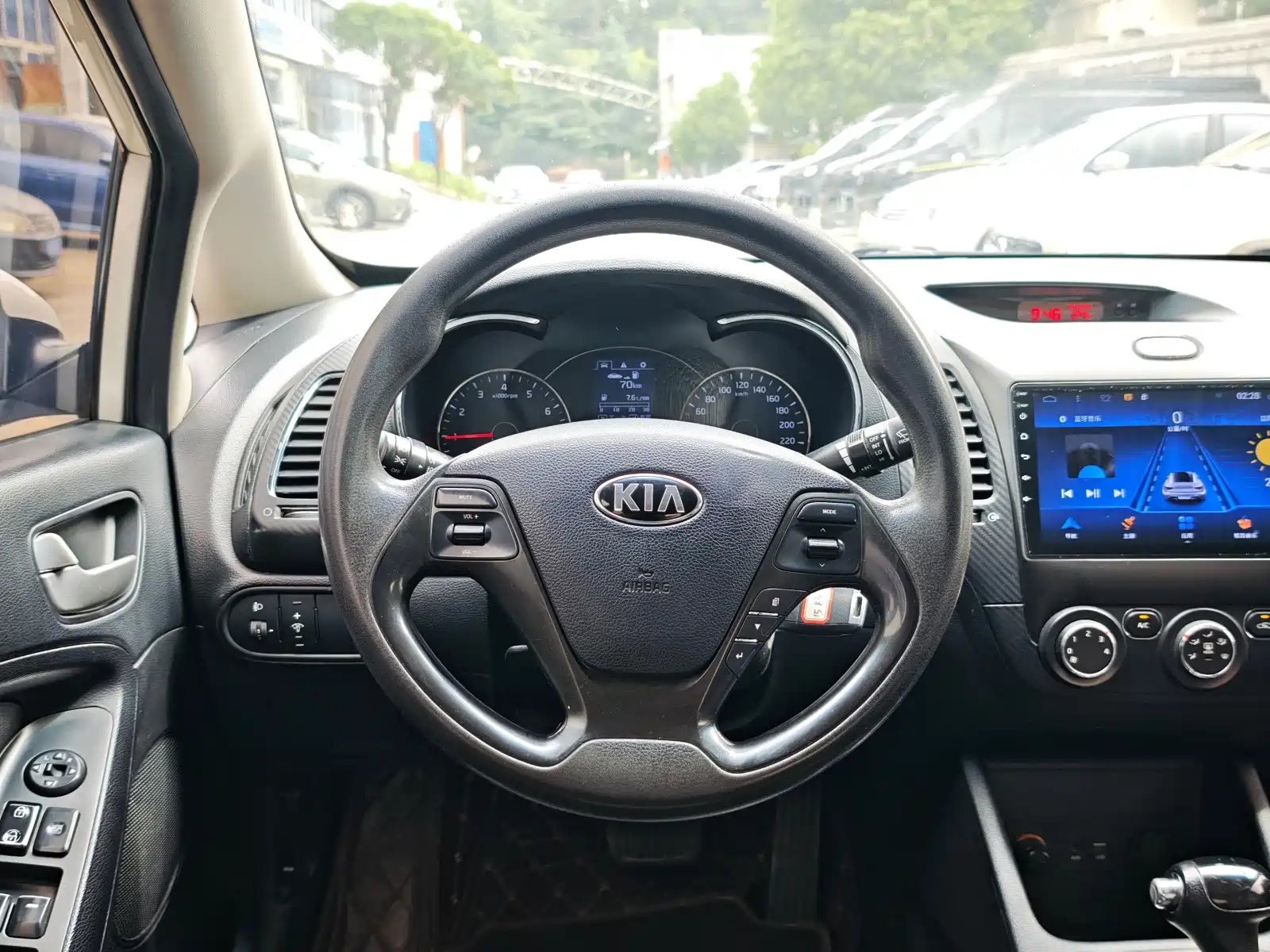 Фото 12 - Kia K3