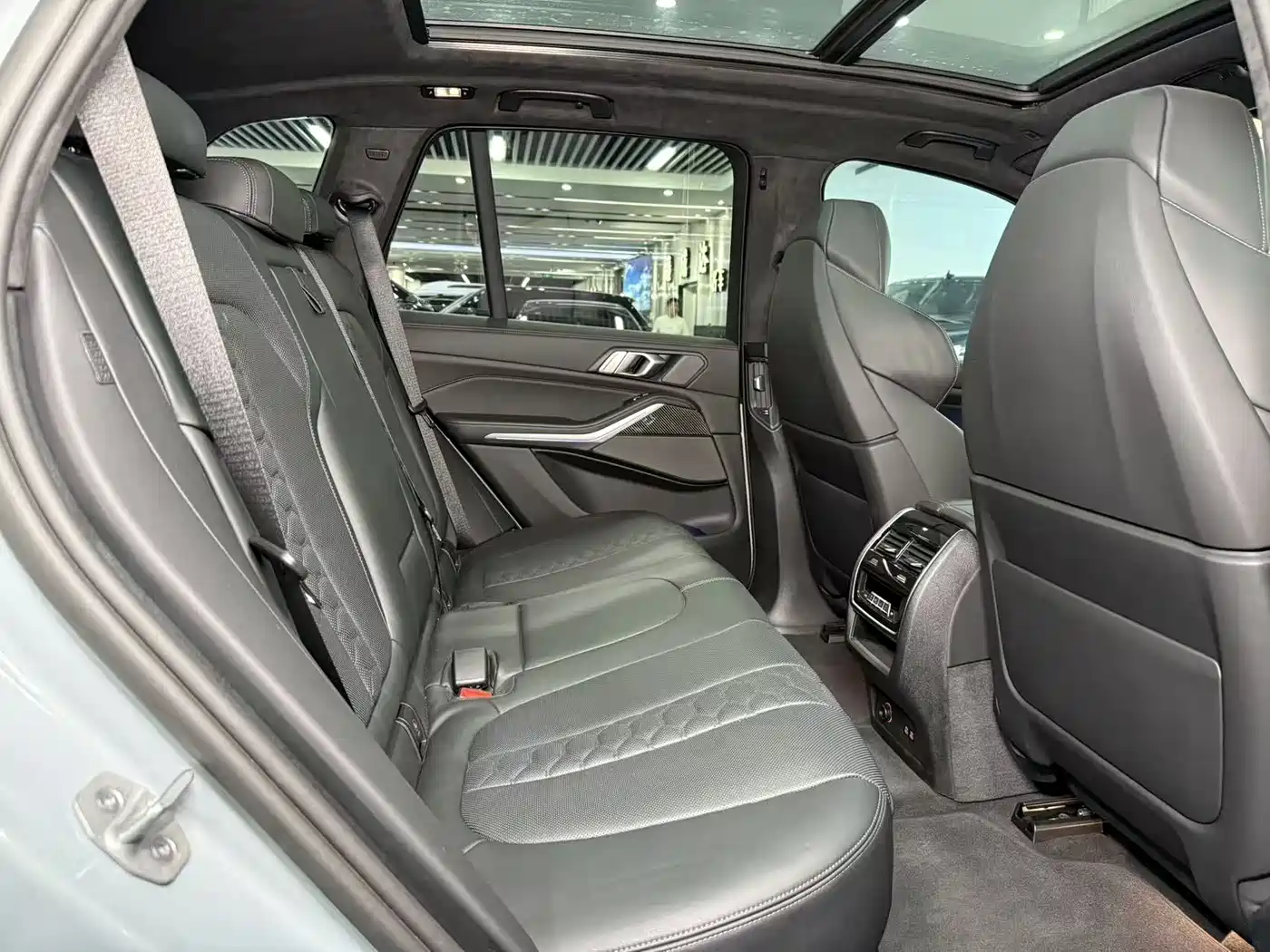 BMW X5 M 2023 Model X5 M Thunder Edition фото 12