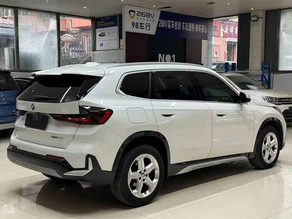 BMW X1 2023 sDrive20Li X Design Package фото 4
