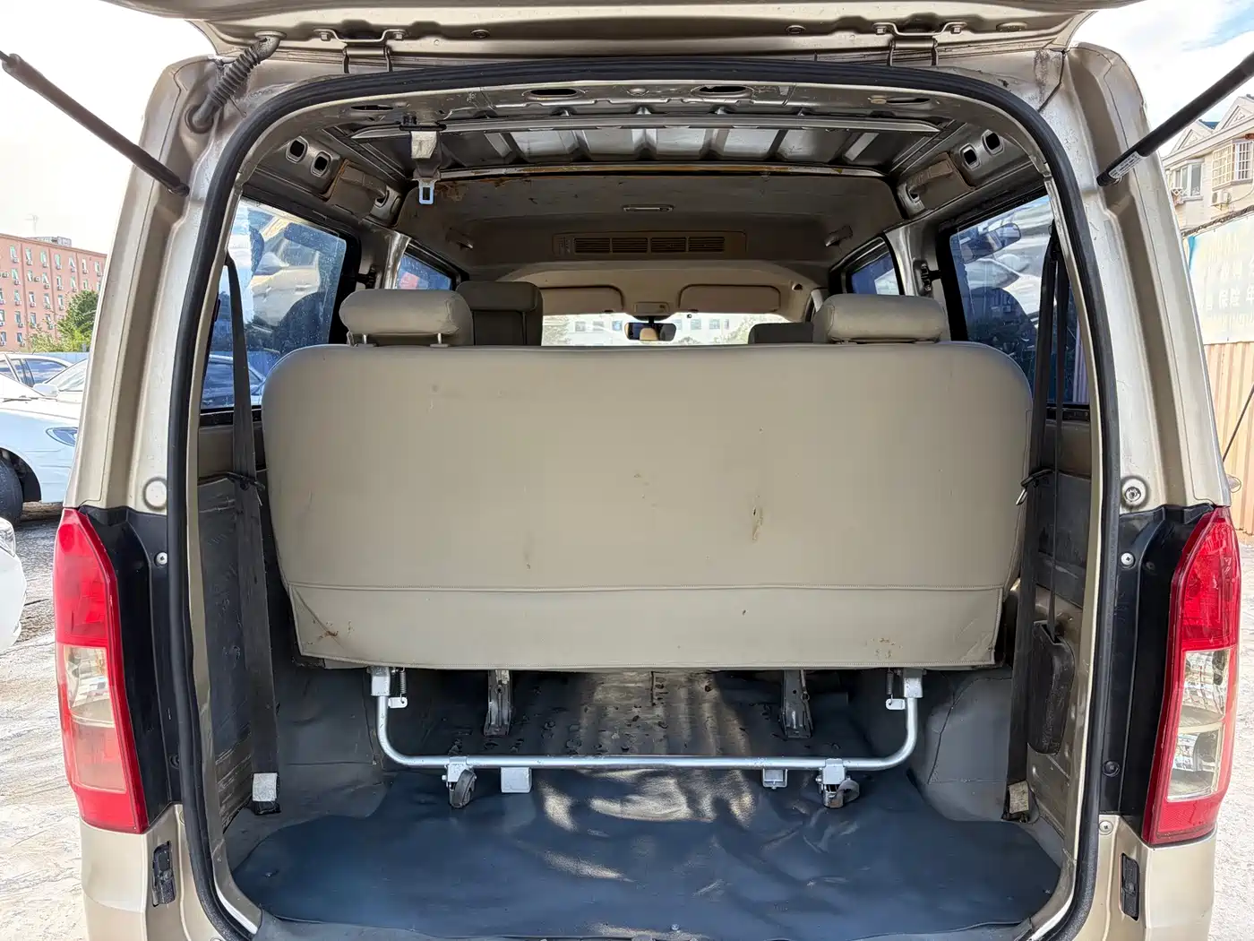 Wuling Motors Wuling Rongguang V 2017 2016 1.5L Standard