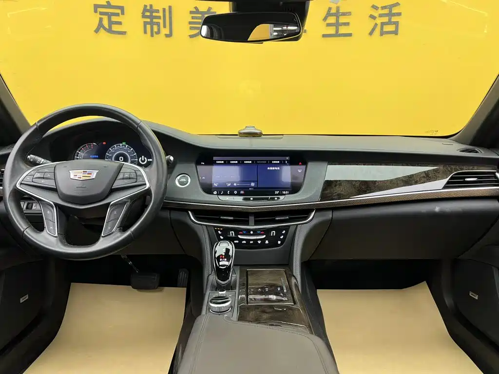 Фото 45 - Cadillac CT6
