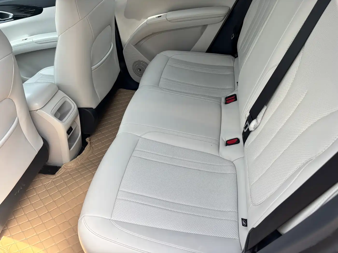 Geely Galaxy Starry Wish 2025 310km Dream Edition фото 6