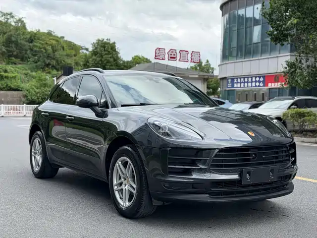 Porsche Macan 2020 Macan 2.0T — фото 3