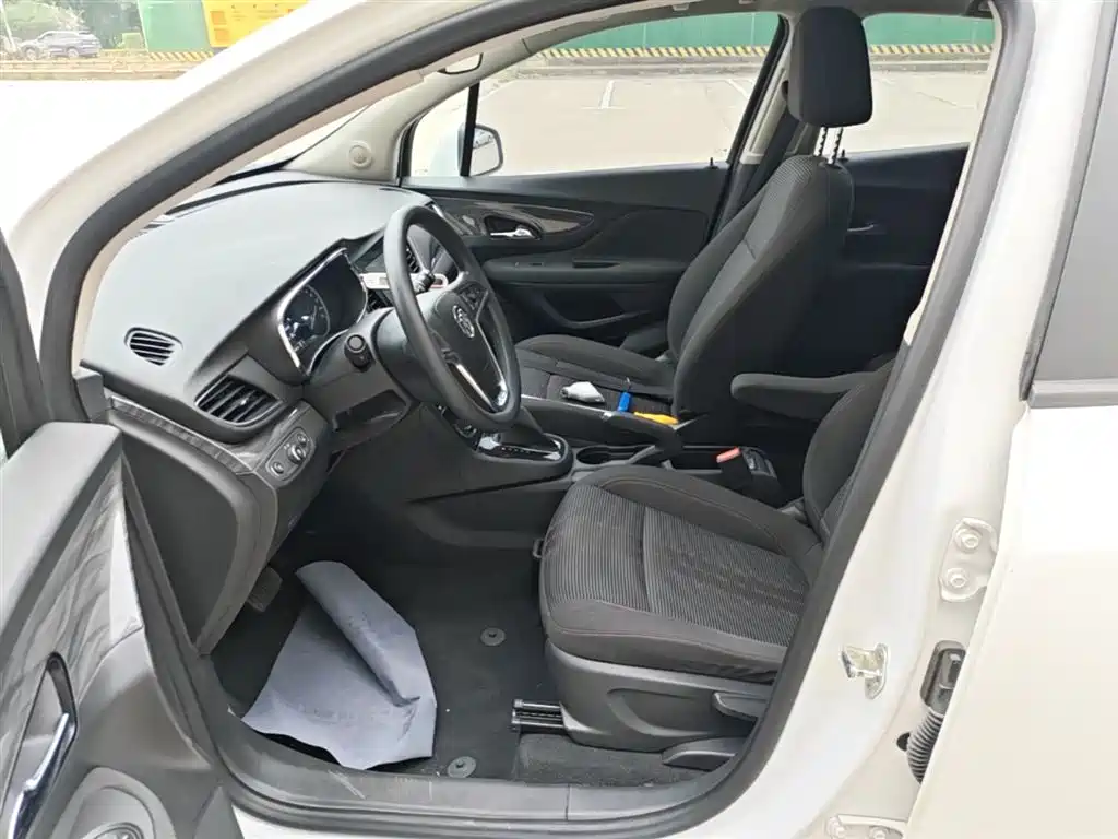 Buick Encore 2018 18T Automatic 2WD Urban Leading фото 15