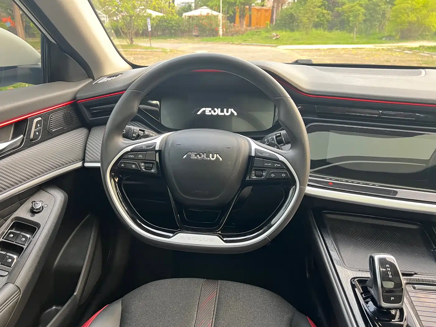 DONGFENG YI HYUN MAX