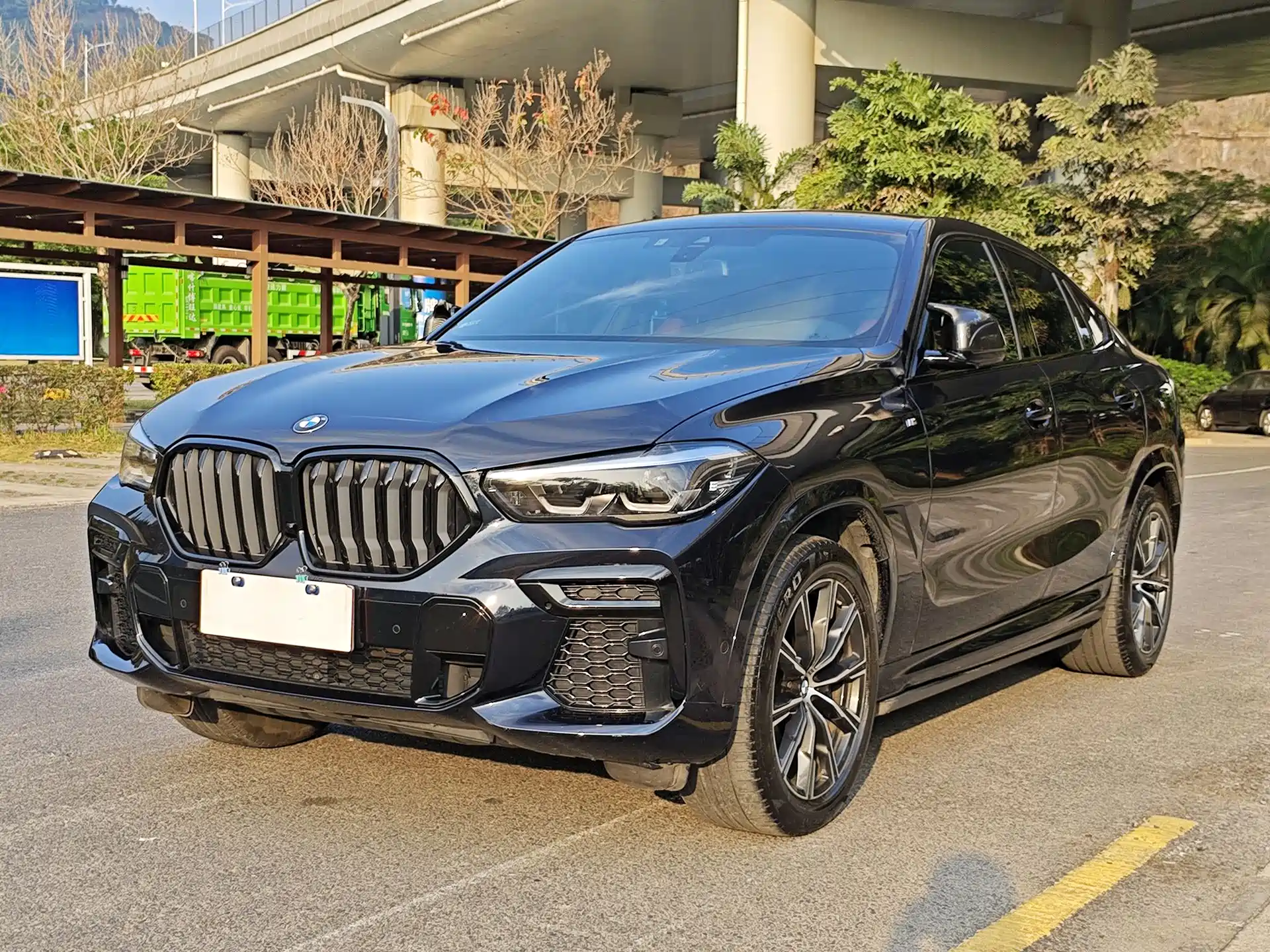Фото 1 - BMW X6