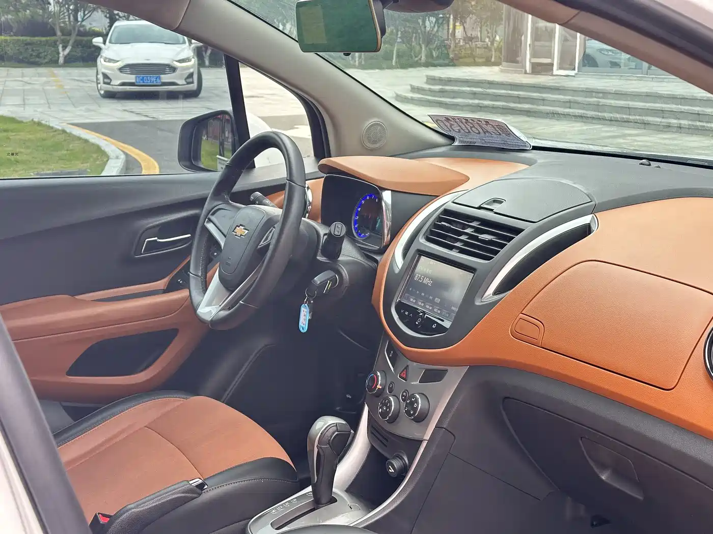 Chevrolet Trax 2016 1.4T Automatic 2WD Luxury фото 9