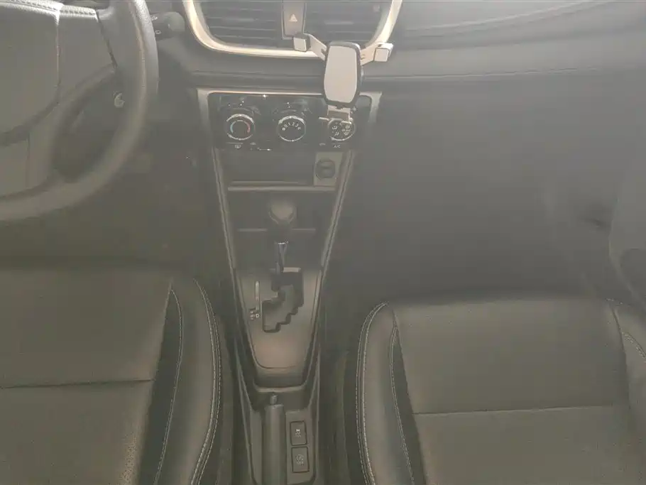 Toyota YARiS L Zhi Xuan 2020 1.5L CVT Luxury Edition фото 16