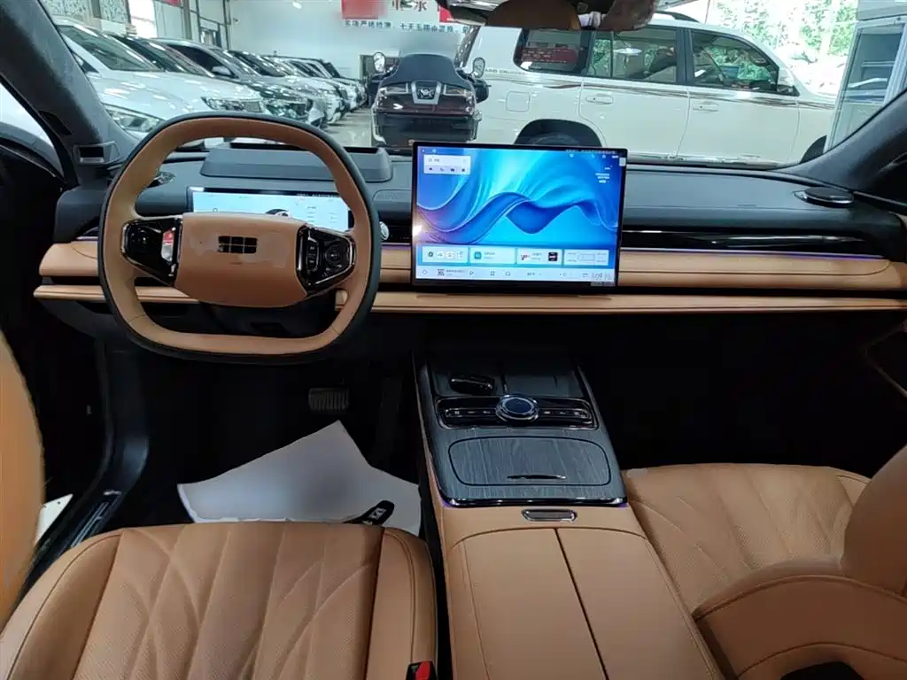 Geely Galaxy Galaxy Xingyao 8 2025 130km EM-P Starship Edition фото 10