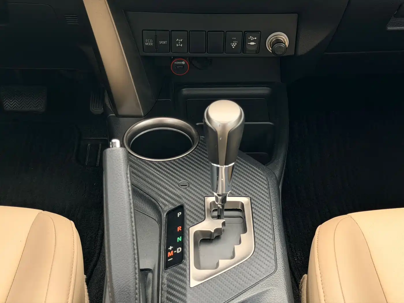 Toyota RAV4 Rongfang 2013 2.0L CVT 4WD Pioneer фото 13