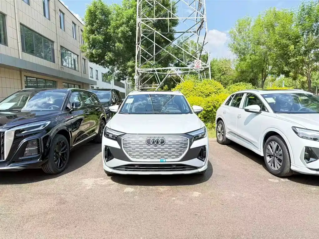 Audi Q4 e-tron 2024 40 e-tron Pioneer Edition фото 3