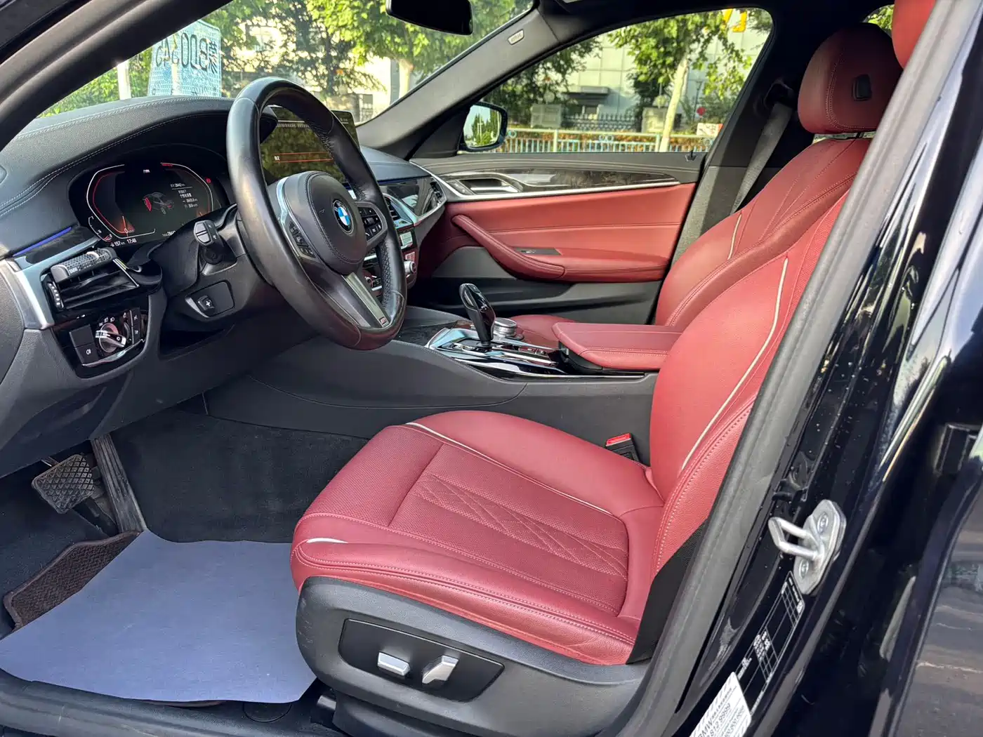 BMW 5 Series 2022 525Li M Sport Package фото 6