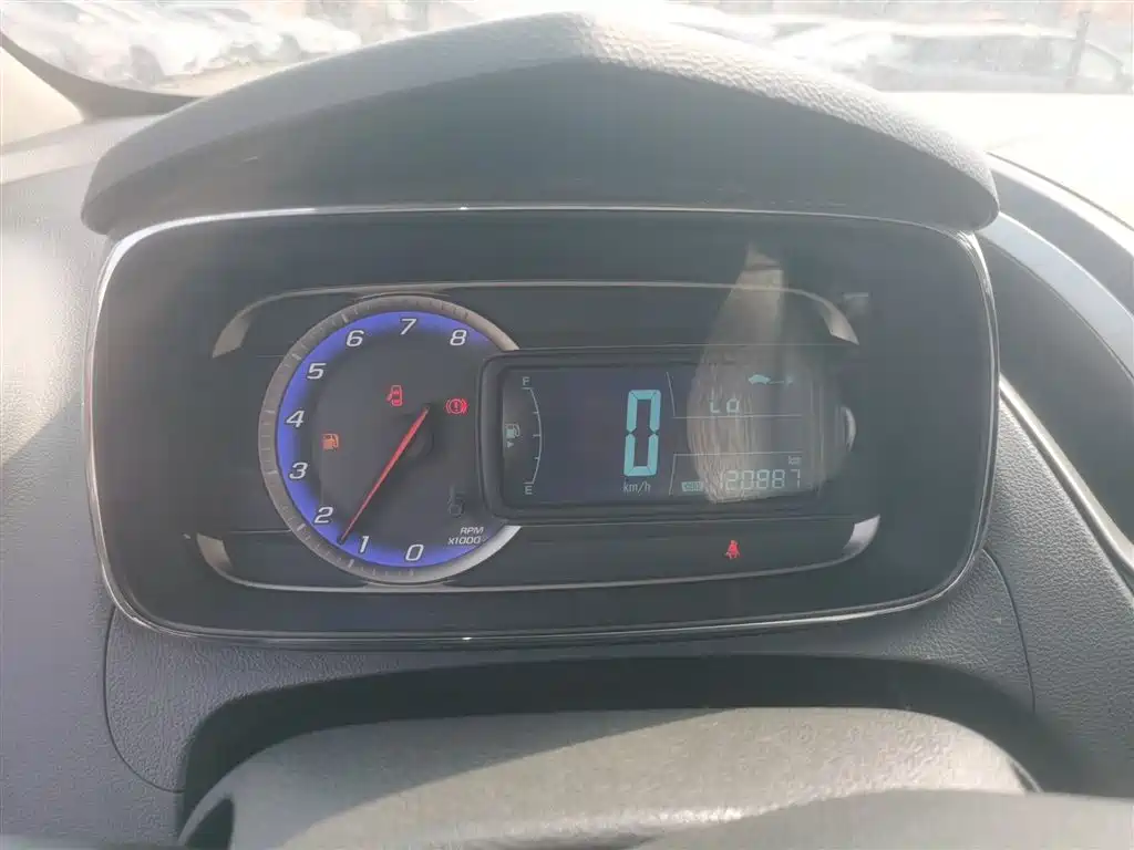 Chevrolet Trax 2014 1.4T Manual 2WD Comfort фото 8
