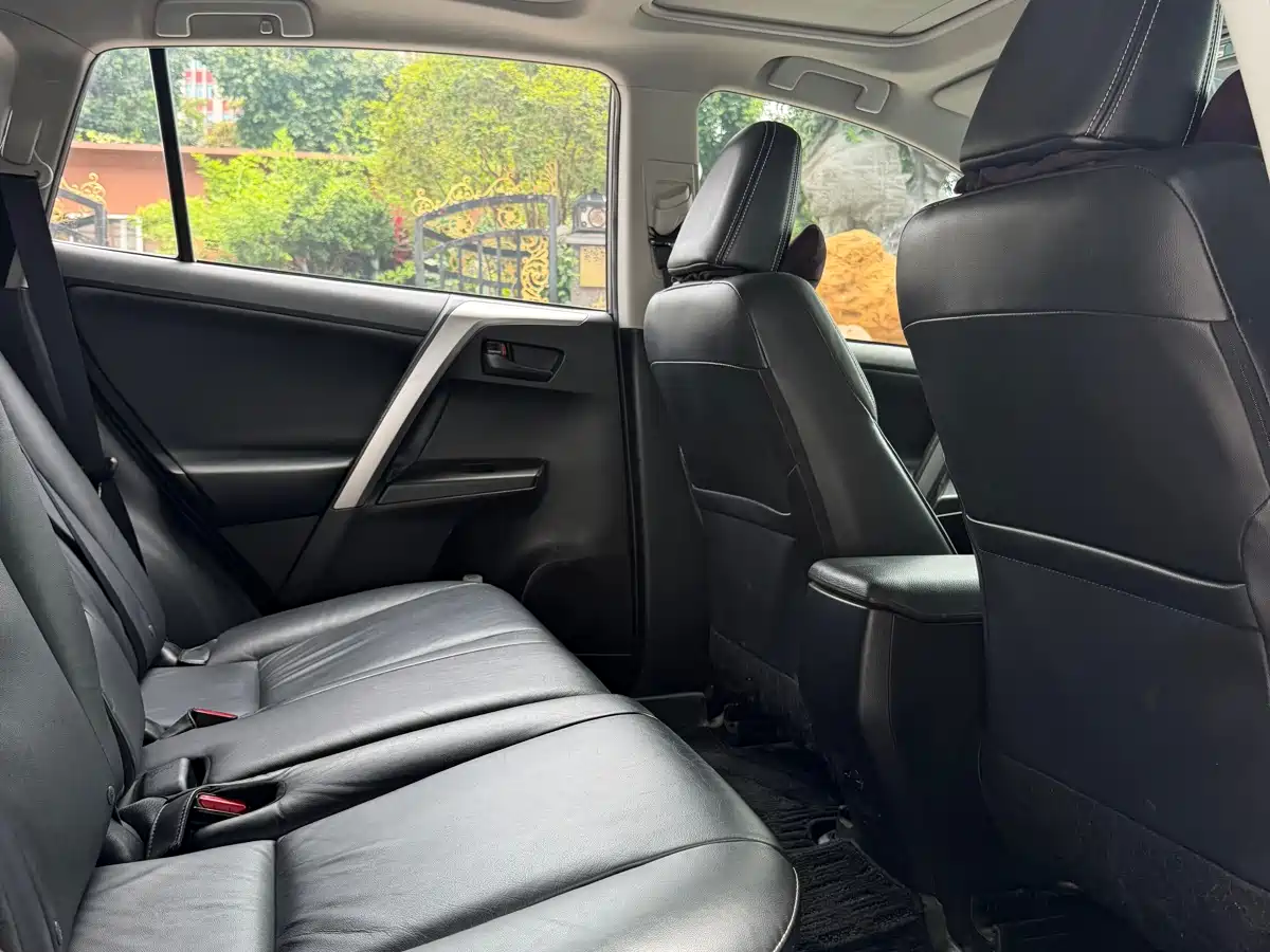 Toyota RAV4 Rongfang 2018 2.5L Automatic 4WD Elite i Edition фото 11