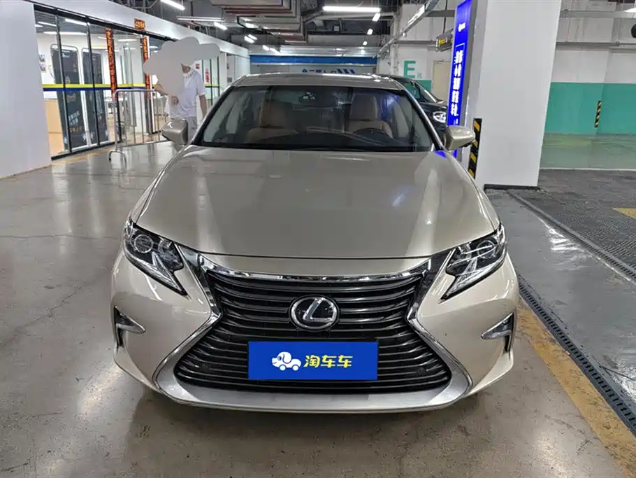 Lexus ES 2015 200 Elite Edition фото 2