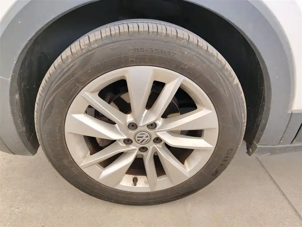 Volkswagen T-Cross 2019 1.5L Automatic Comfort Edition фото 25