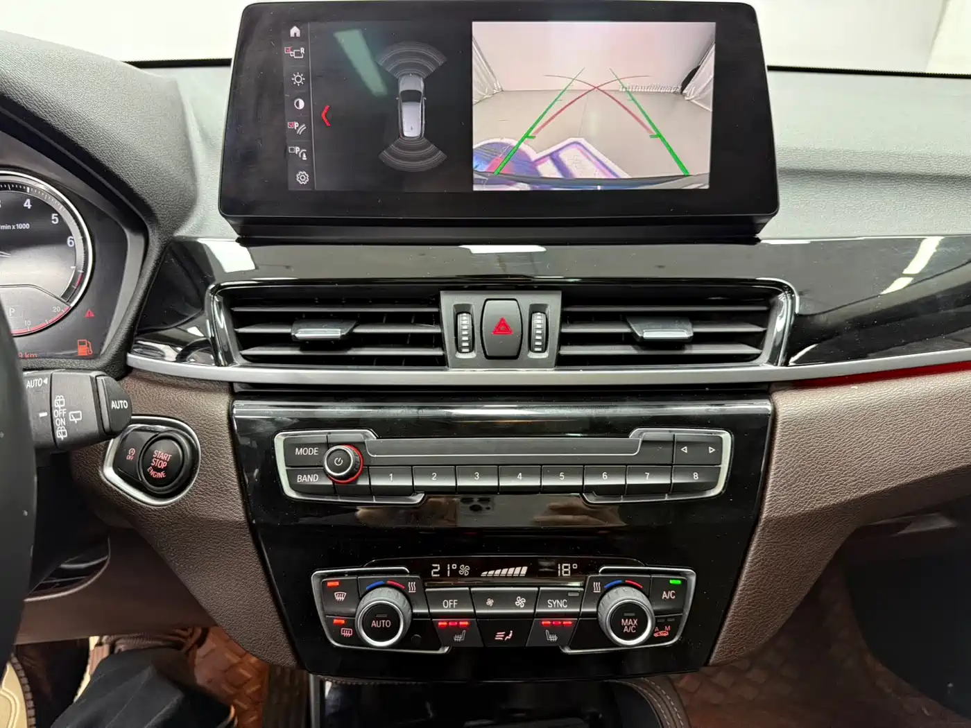 BMW X1 2022 sDrive20Li Premium фото 9