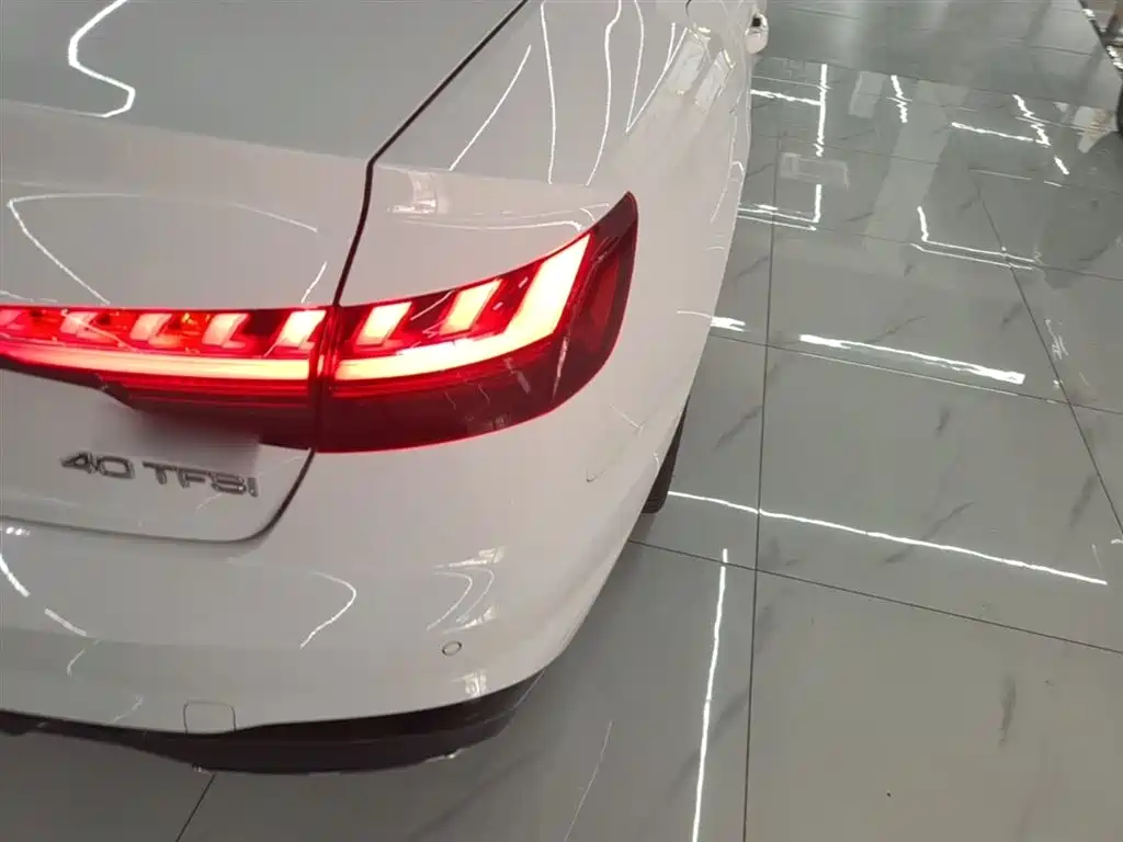 Audi A4L 2022 40 TFSI Luxury Dynamic фото 8