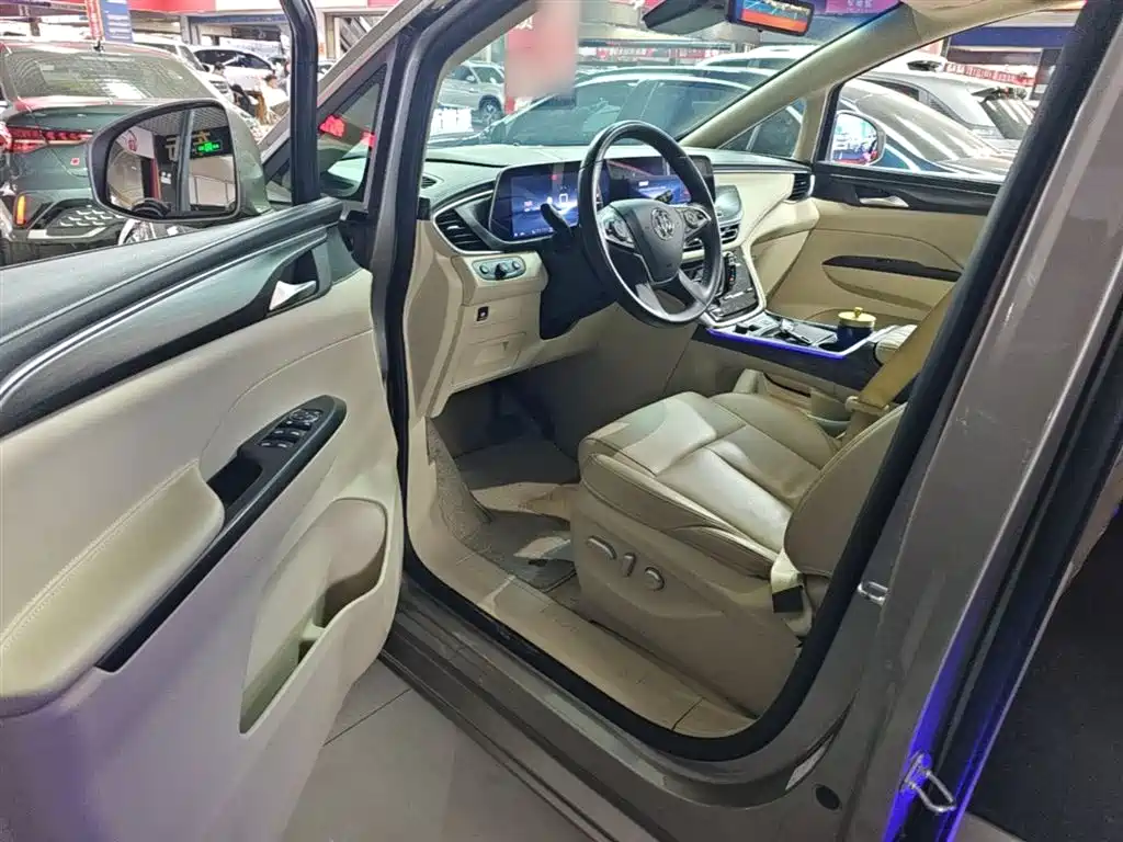 Buick GL8 2023 ES Landmaster Exclusive фото 16