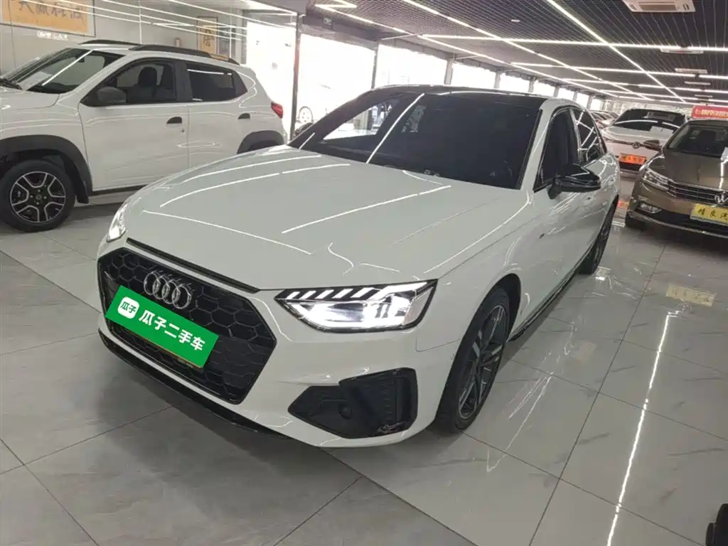 Audi A4L 2022 40 TFSI Luxury Dynamic фото 2