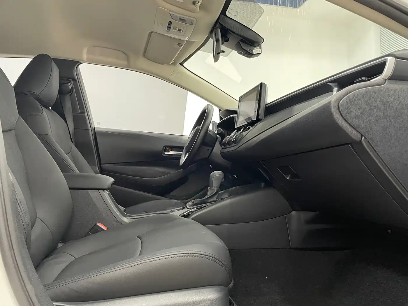 Toyota Corolla 2022 1.2T S-CVT Pioneer PLUS Edition фото 12