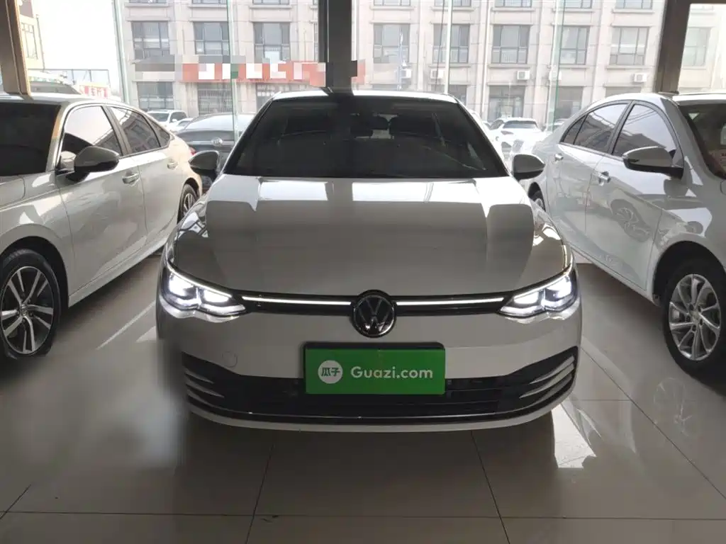 Volkswagen Golf 2023 Facelift 280TSI DSG Pro фото 3