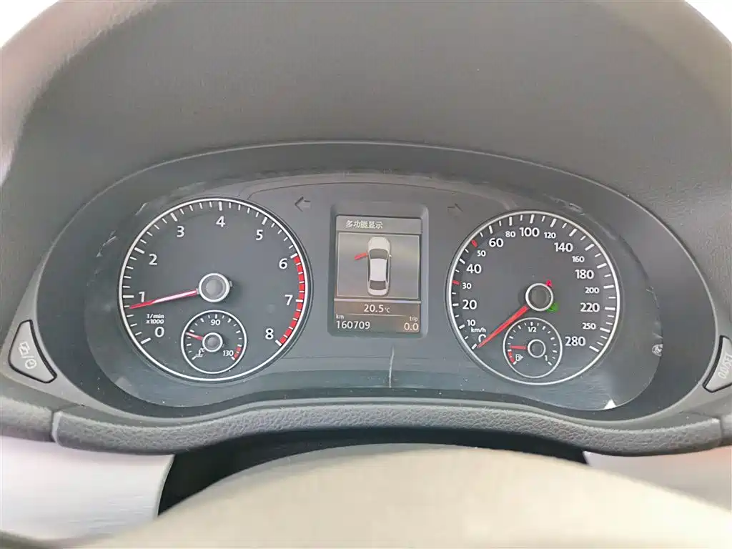 Volkswagen Passat 2014 1.8TSI DSG Executive Edition фото 8