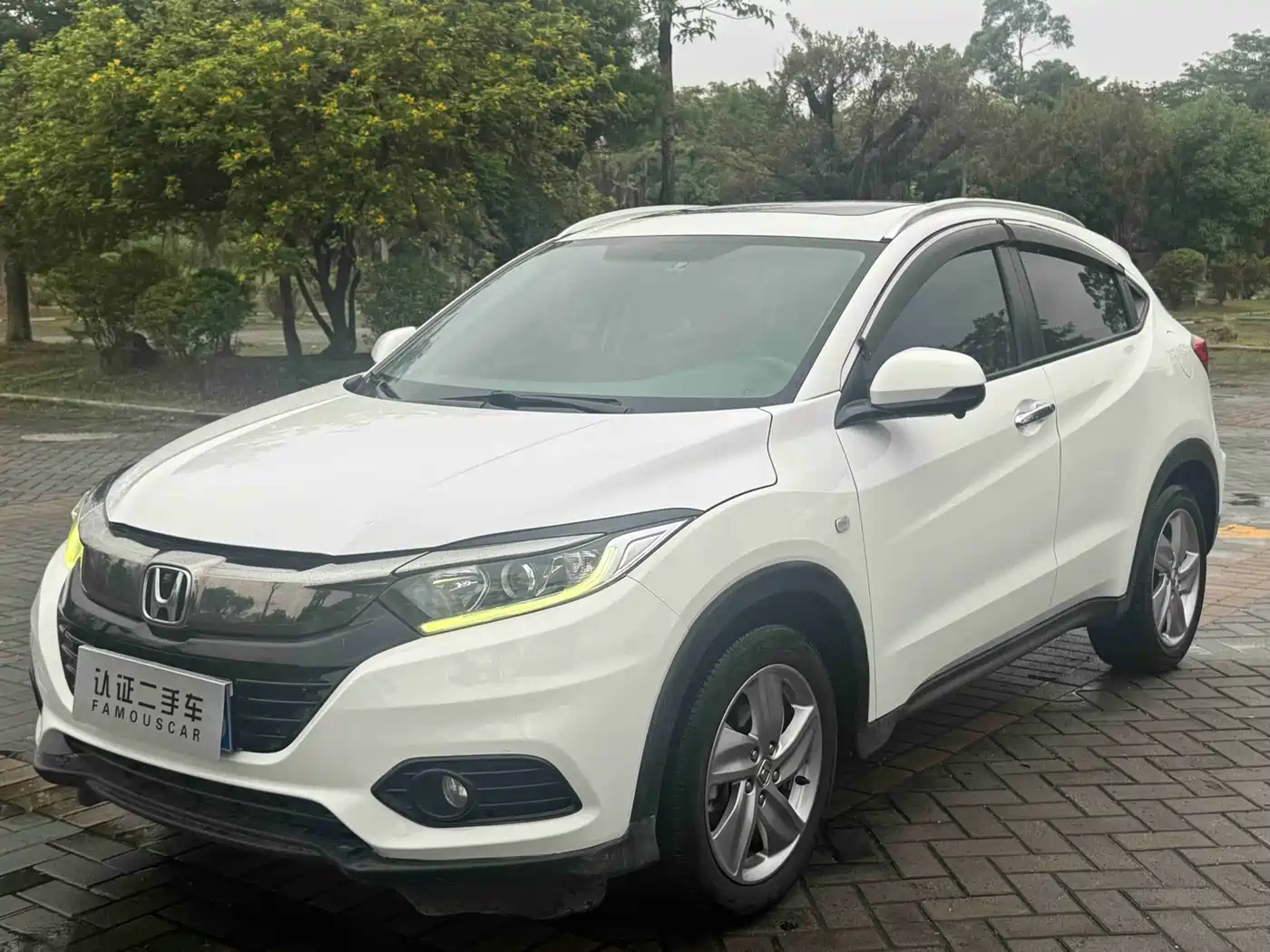 Honda Vezel 2020 1.5L CVT Pioneer