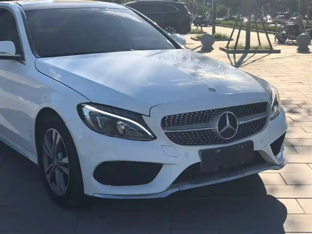 Mercedes-Benz C-Class 2016 C 200 L Sport фото 2