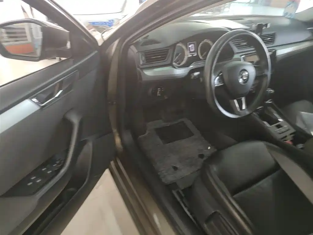 Škoda Superb 2018 TSI280 DSG Standard (China V) фото 16
