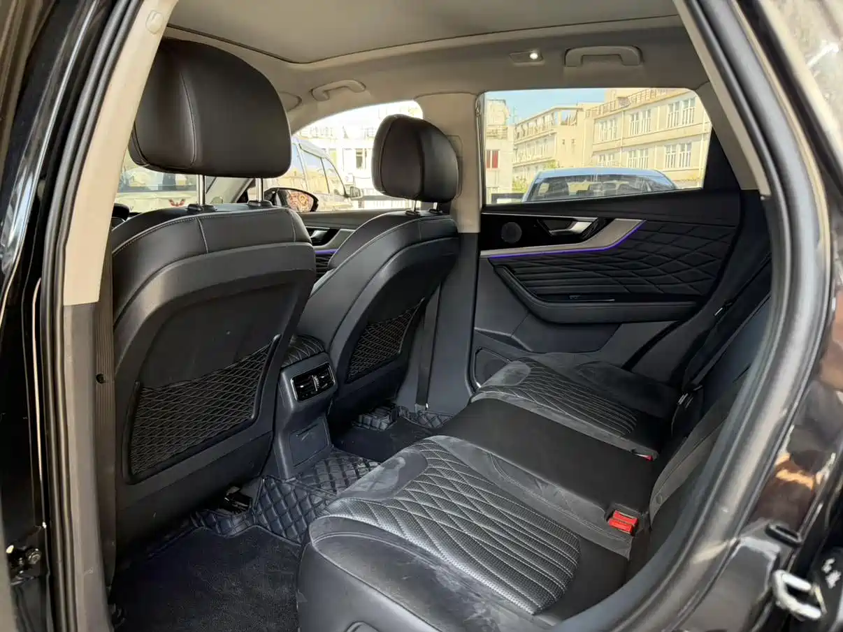 Hongqi HS5 2019 2.0T Smart Connect Joy Edition фото 5