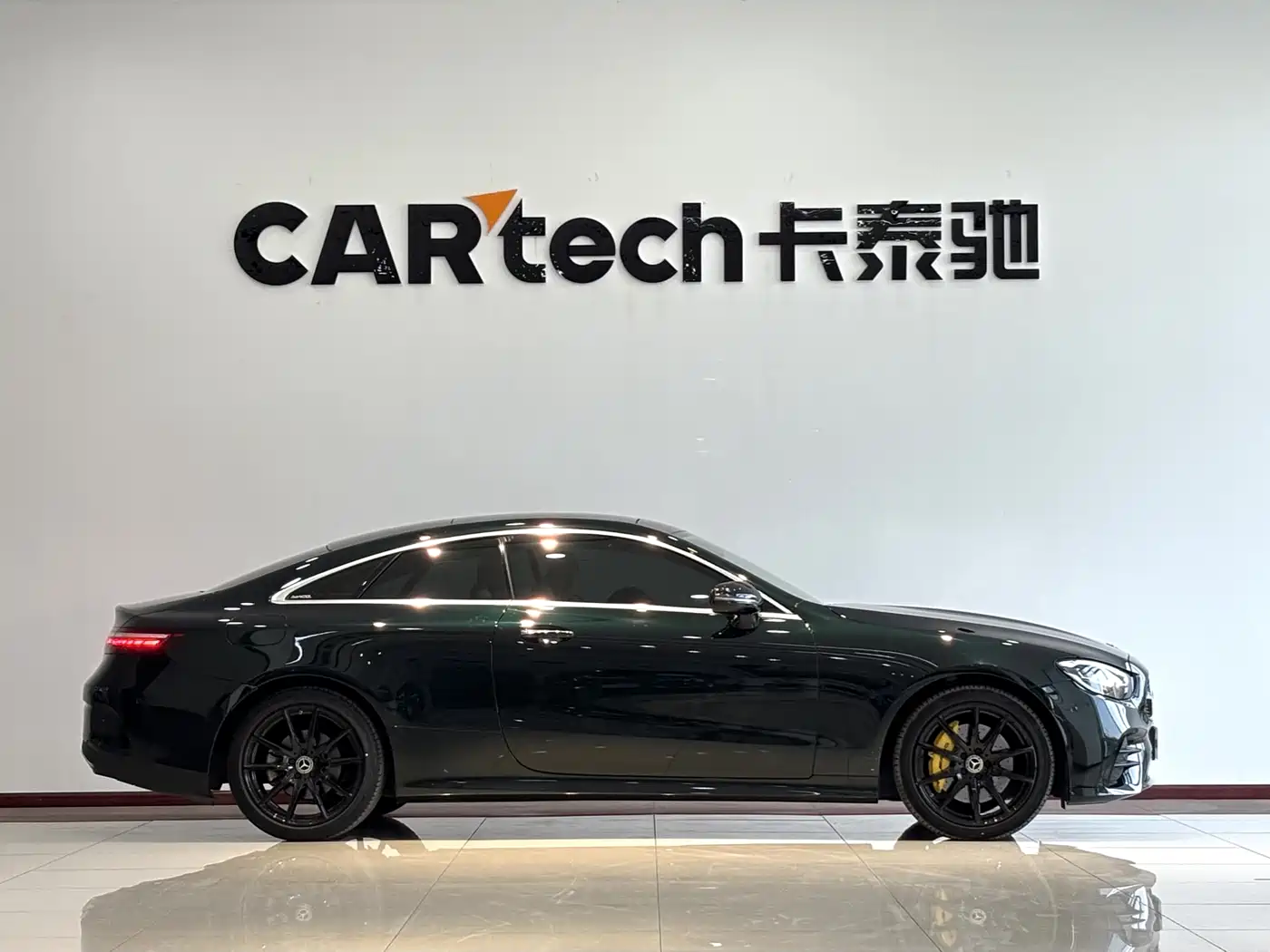 Mercedes-Benz E-Class (Import) 2023 E 260 Coupe фото 4