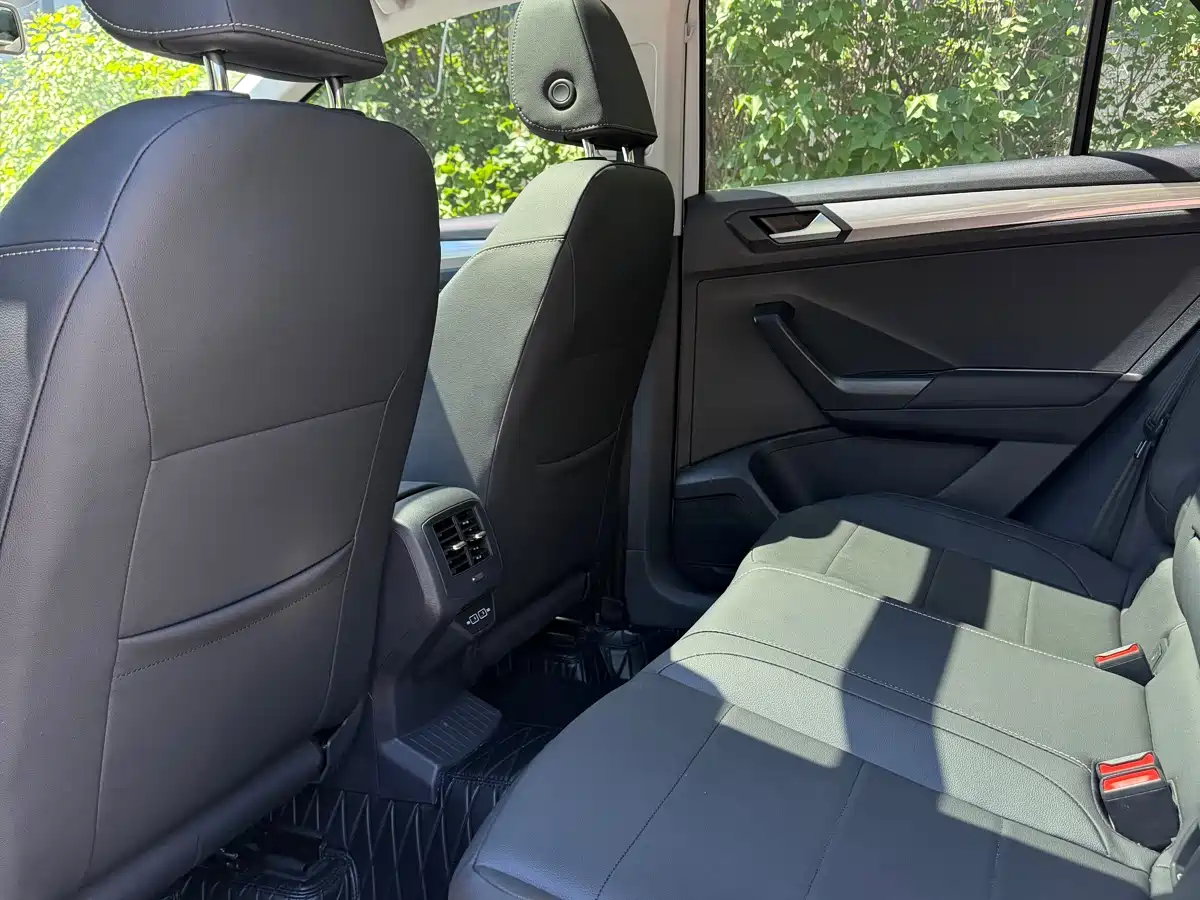 Volkswagen T-ROC 2022 280TSI DSG 2WD Elite PLUS фото 10