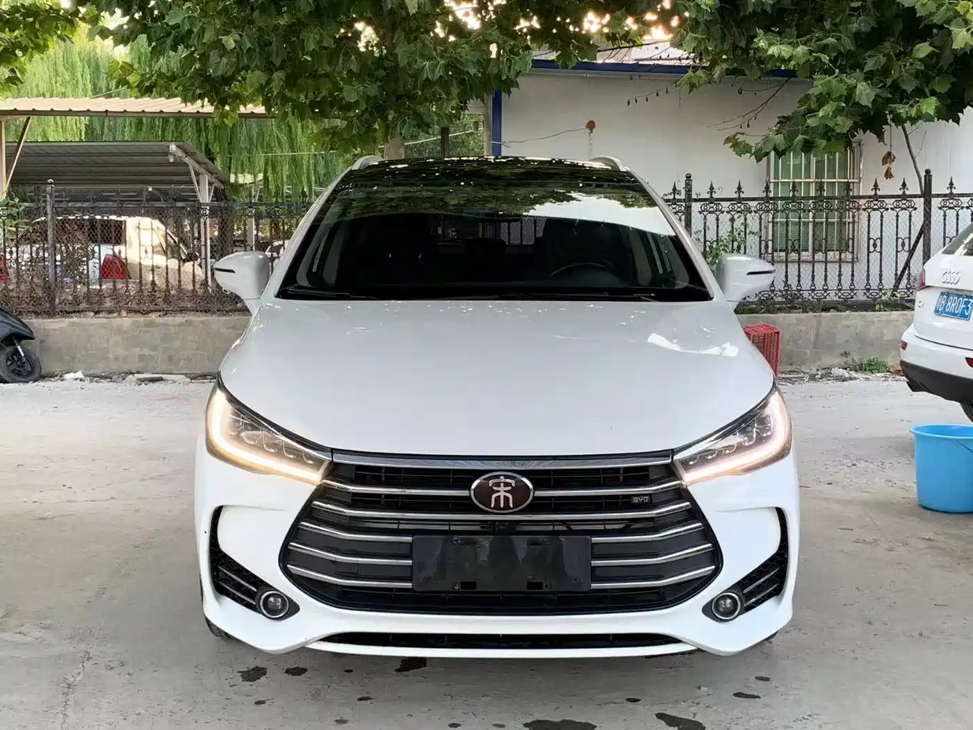 BYD Song MAX 2017 1.5T Automatic Comfort 7-seater фото 2