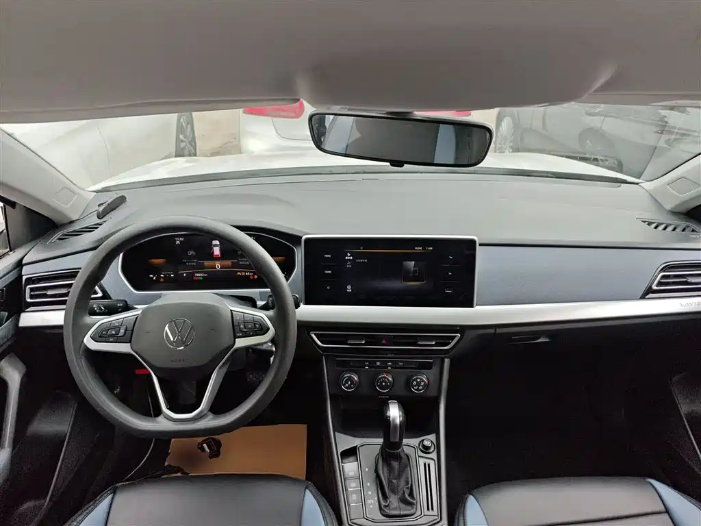 Volkswagen Lavida 2023 Facelift 1.5L Auto Comfort Edition фото 10