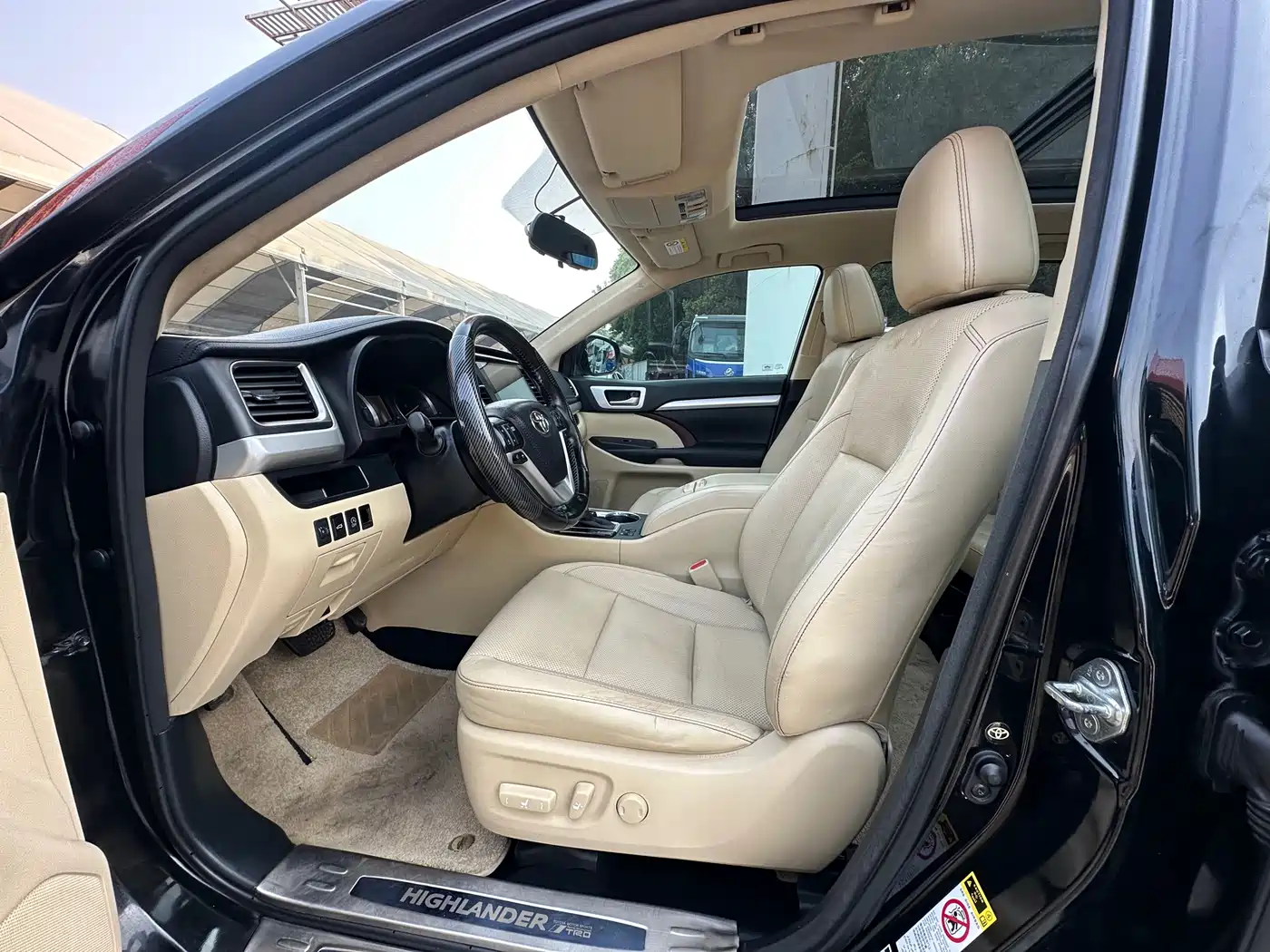 Toyota Highlander 2015 2.0T AWD Luxury Edition 7-seater фото 4