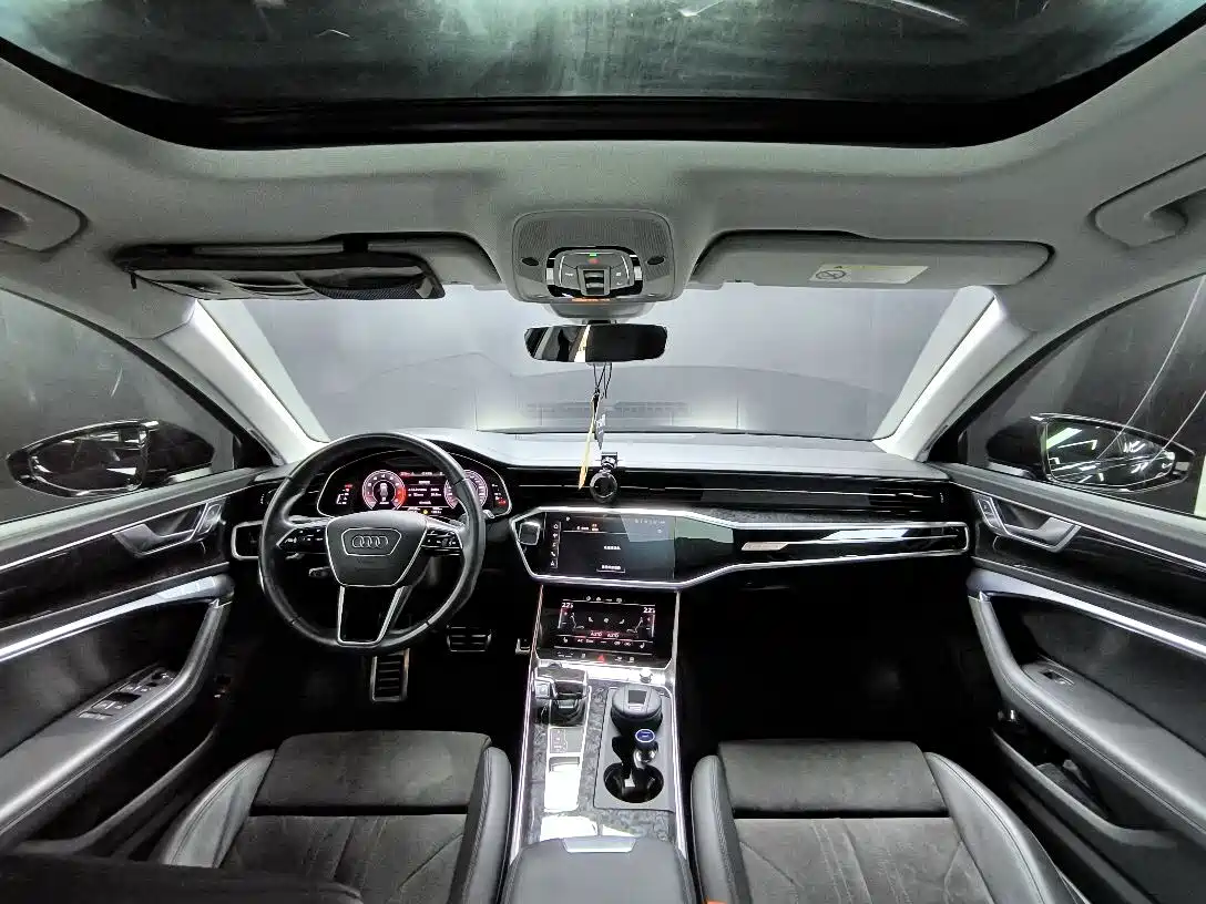 Фото 7 - Audi A6 (Import)