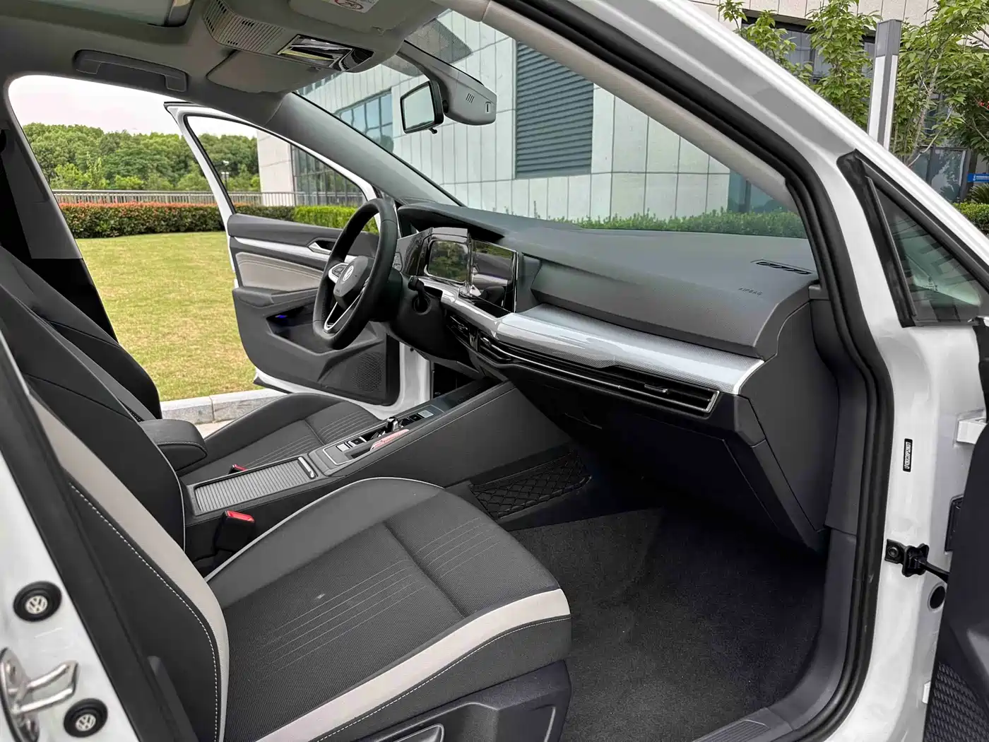 Volkswagen Golf 2023 280TSI DSG Pro фото 7