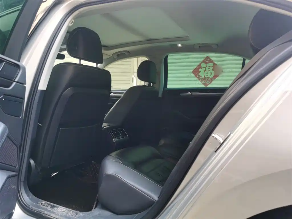 Volkswagen Phideon 2018 Facelift 380TSI FWD Business фото 20
