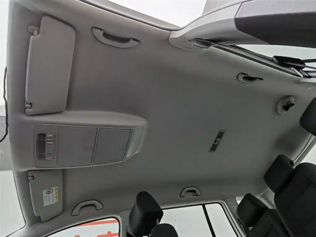 Volkswagen Touran 2015 1.4T Manual Trend Edition 5-seater фото 14