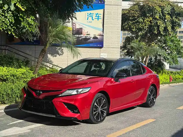 Toyota Camry 2018 2.5S Trend Edition — фото 1